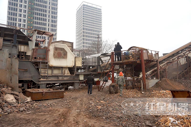 時產200噸建筑垃圾工地分類機器處理現(xiàn)場