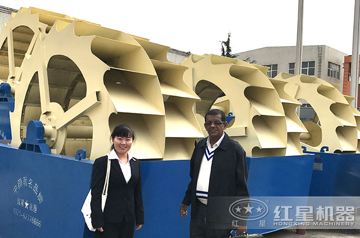 印尼客戶不遠萬里來參觀考察設備 印尼客戶不遠萬里來參觀考察設備