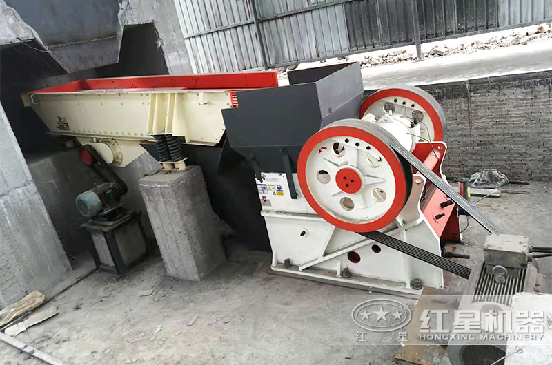 顎式破碎機(jī)應(yīng)用現(xiàn)場(chǎng)實(shí)拍 顎式破碎機(jī)應(yīng)用現(xiàn)場(chǎng)實(shí)拍