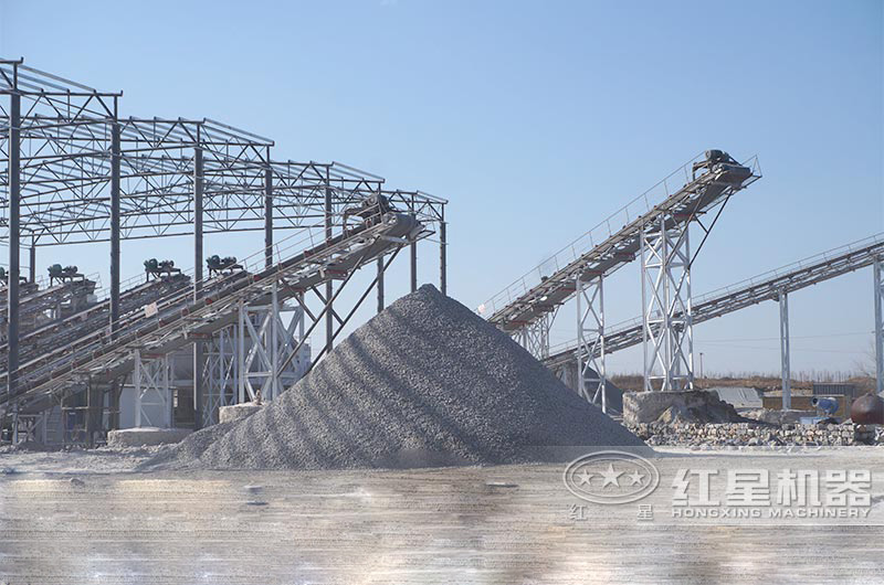時產(chǎn)600多噸的大型砂石場 時產(chǎn)600多噸的大型砂石場