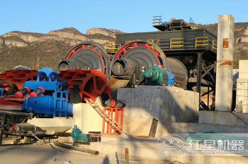 球磨機安裝現場 球磨機安裝現場