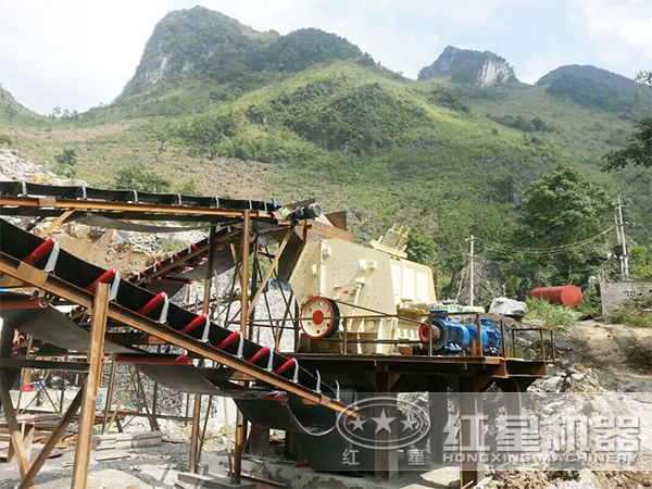 1214石頭碎石機(jī)碎石機(jī)嗑石機(jī)現(xiàn)場(chǎng)作業(yè) 1214石頭碎石機(jī)碎石機(jī)嗑石機(jī)現(xiàn)場(chǎng)作業(yè)
