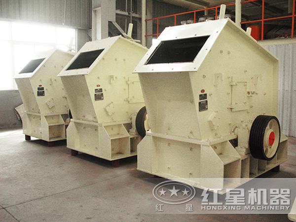 500噸/時PF反擊式碎石機廠區排列整齊圖 500噸/時PF反擊式碎石機廠區排列整齊圖