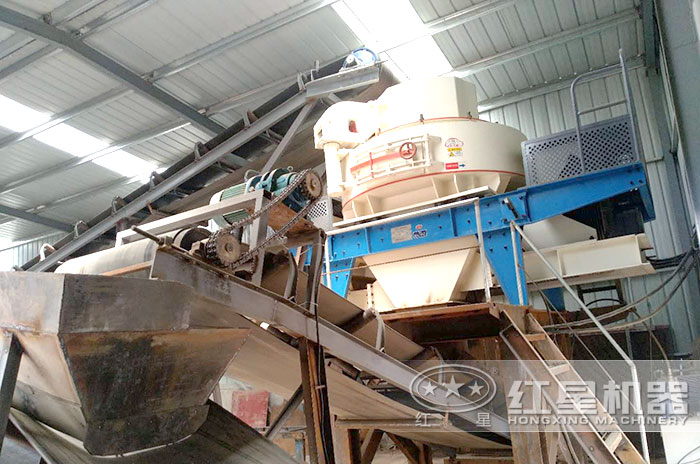 固定大型碎砂機室內(nèi)作業(yè) 固定大型碎砂機室內(nèi)作業(yè)