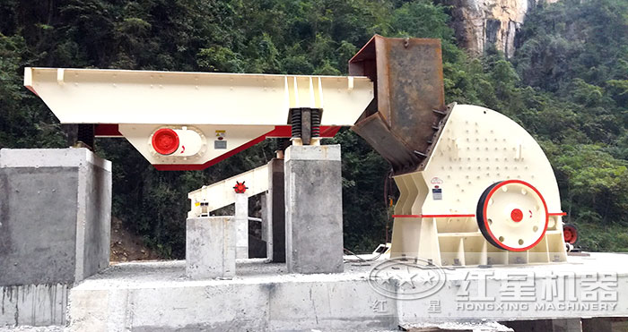大型重錘式破碎機 大型重錘式破碎機